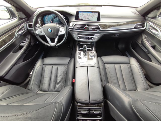 BMW13