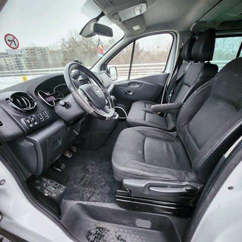 OPEL VIVARO10