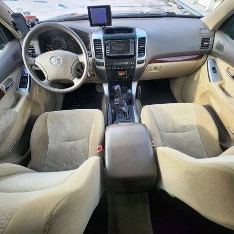 LAND CRUSER8