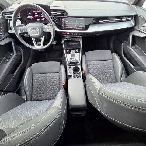 AUDI10