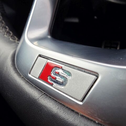 AUDI13