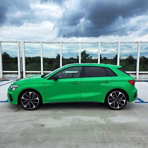 AUDI2
